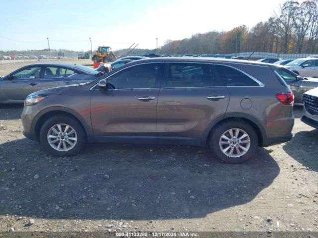 5XYPG4A53KG490586 KIA Sorento 3.3l Lx