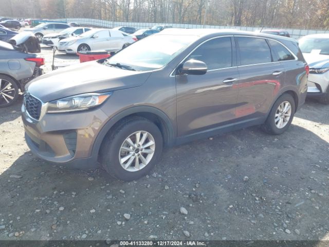 5XYPG4A53KG490586 KIA Sorento 3.3l Lx