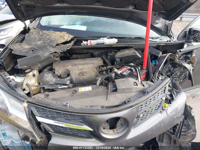 Toyota RAV4 LE 2015 JTMBFREVXFJ041092 Image 10
