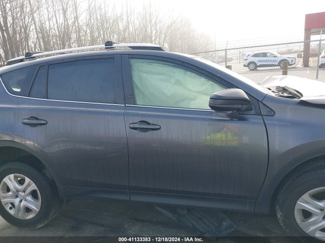Toyota RAV4 LE 2015 JTMBFREVXFJ041092 Image 13