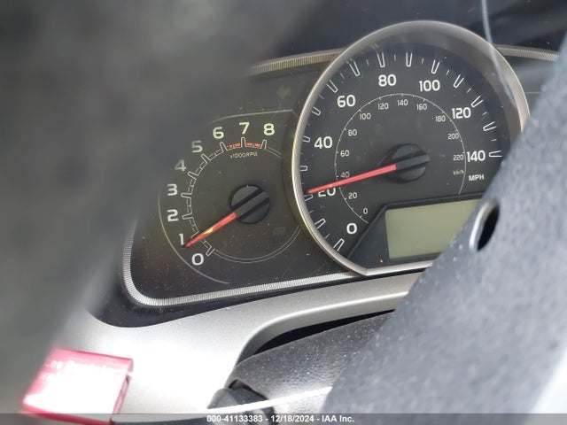 Toyota RAV4 LE 2015 JTMBFREVXFJ041092 Image 15