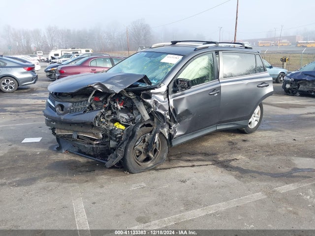 Toyota RAV4 LE 2015 JTMBFREVXFJ041092 Image 2