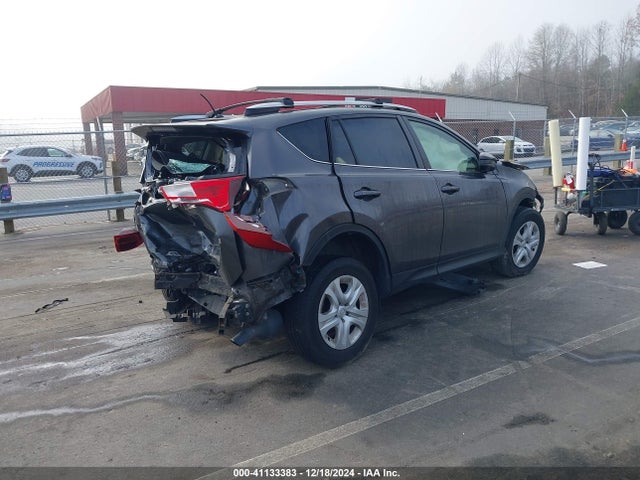 Toyota RAV4 LE 2015 JTMBFREVXFJ041092 Image 4