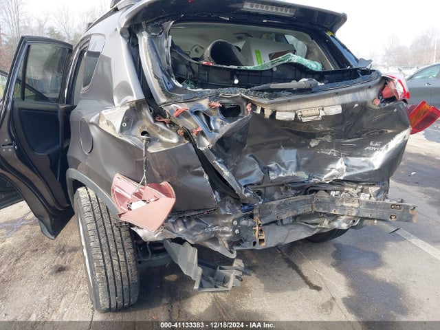 Toyota RAV4 LE 2015 JTMBFREVXFJ041092 Image 6