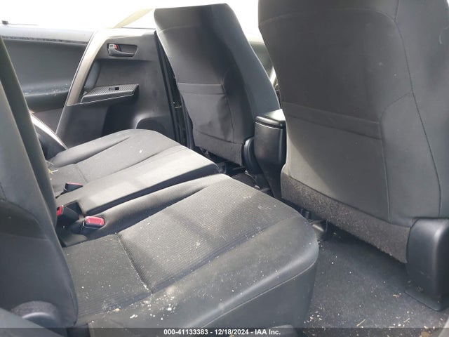 Toyota RAV4 LE 2015 JTMBFREVXFJ041092 Image 8