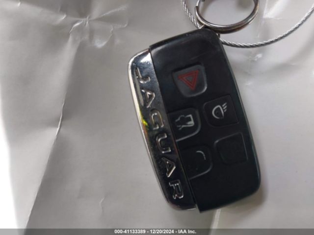 SAJAD4BG5HA950002 Jaguar Xe 25t Premium