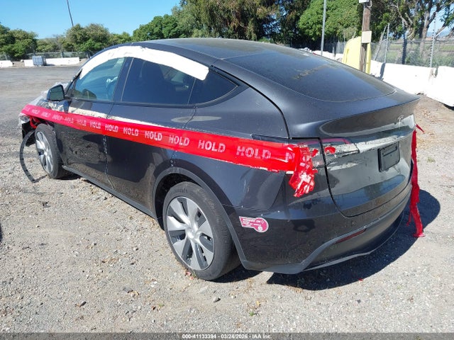 2024 TESLA MODEL Y 7SAYGDEDXRF039696 Photo 2
