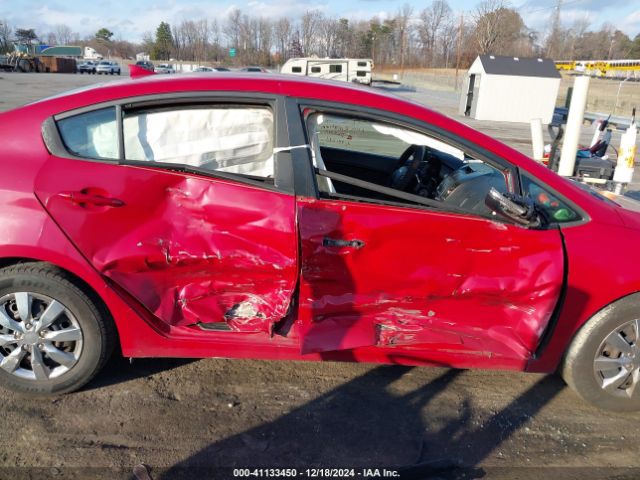KNAFX4A65G5537523 KIA FORTE LX