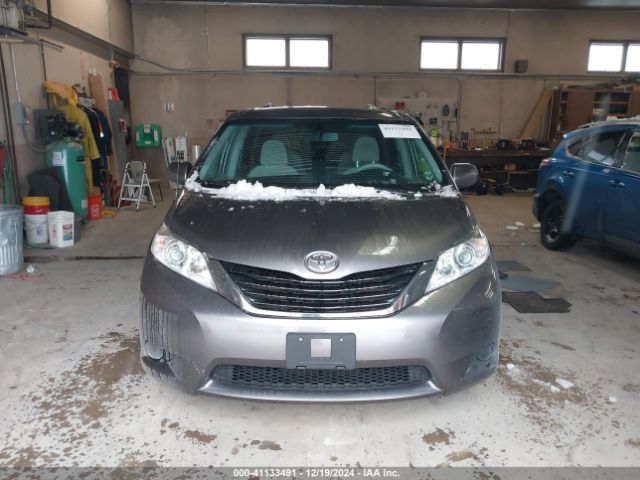 5TDJK3DC9ES071870 Toyota Sienna Le 7 Passenger