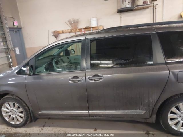 5TDJK3DC9ES071870 Toyota Sienna Le 7 Passenger
