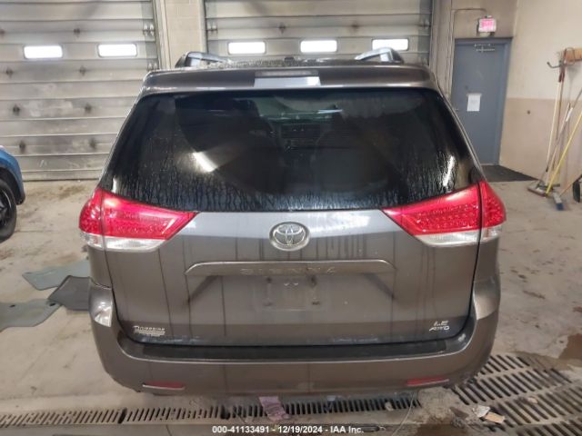 5TDJK3DC9ES071870 Toyota Sienna Le 7 Passenger