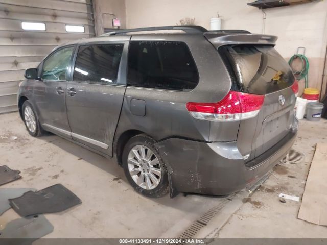 5TDJK3DC9ES071870 Toyota Sienna Le 7 Passenger