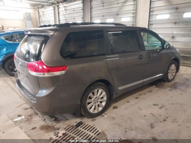 5TDJK3DC9ES071870 Toyota Sienna Le 7 Passenger