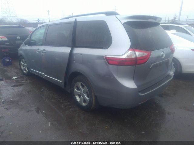 5TDKZ3DC6HS811542 Toyota Sienna Le 8 Passenger