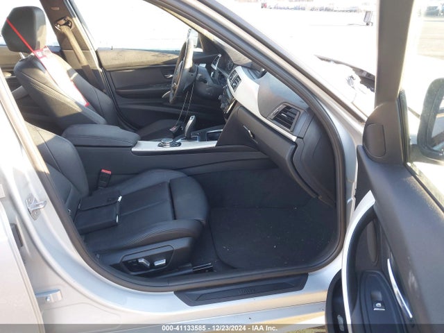WBA8E5G33HNU42851 BMW 320i Xdrive