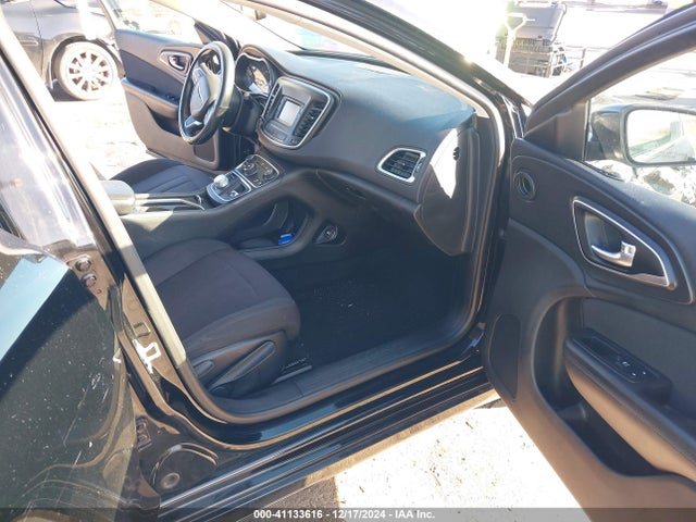 Chrysler 200 Limited 2015 1C3CCCAB2FN657551 Image 5