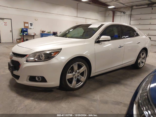 Chevrolet Malibu 2lz 2015 1G11G5SX3FF253528 Image 2