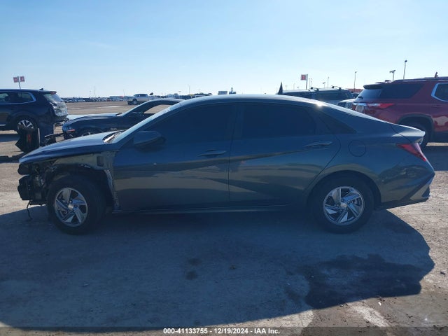 KMHLL4DG0RU818252 Hyundai ELANTRA SE