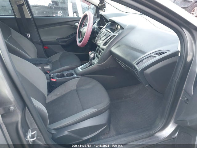 Ford FOCUS SE 2014 1FADP3F25EL385977 Image 5