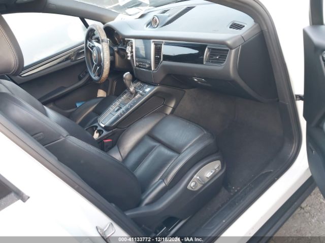 2017 PORSCHE MACAN WP1AA2A50HLB82749 Photo 4
