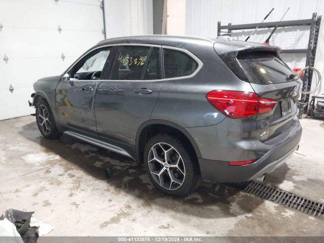 2018 BMW X1 WBXHT3C38J5L34625 Photo 2