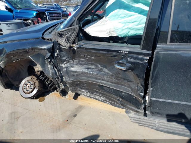 1FMJU1HT7FEF30549 Ford Expedition Xlt