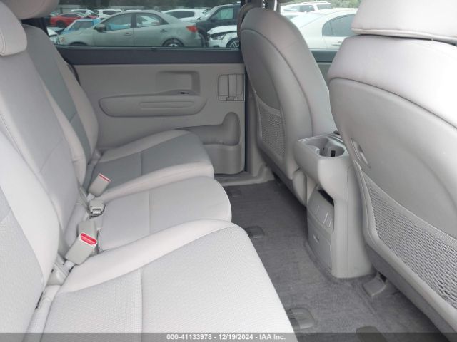 KNDMB5C12G6202875 KIA SEDONA LX
