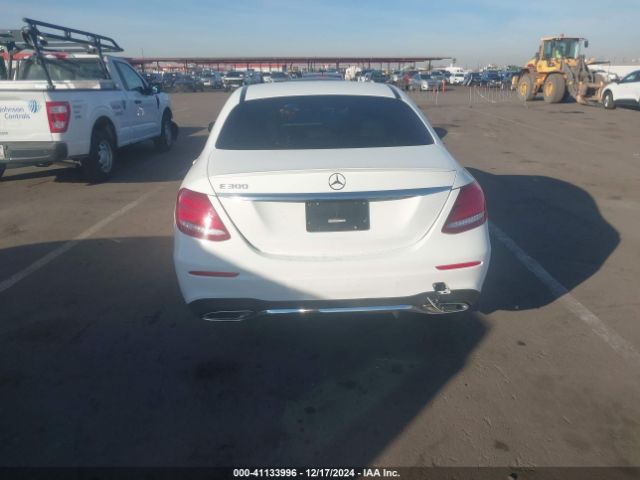 WDDZF4JB8KA616772 Mercedes-Benz E 300