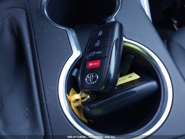 Toyota Highlander Xle 2024 5TDKDRAH0RS051191 Image 11
