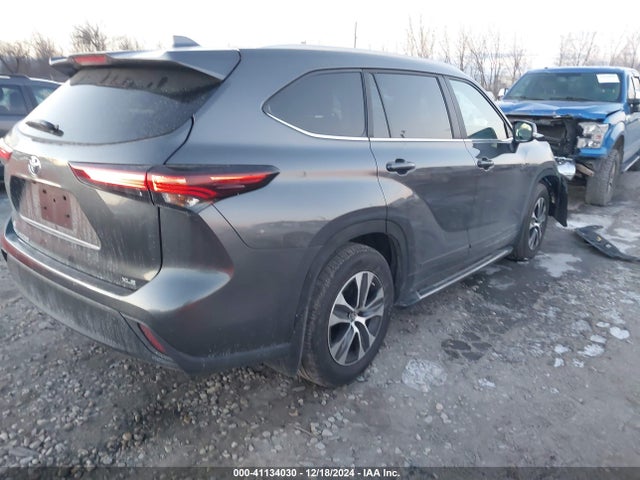 Toyota Highlander Xle 2024 5TDKDRAH0RS051191 Image 4