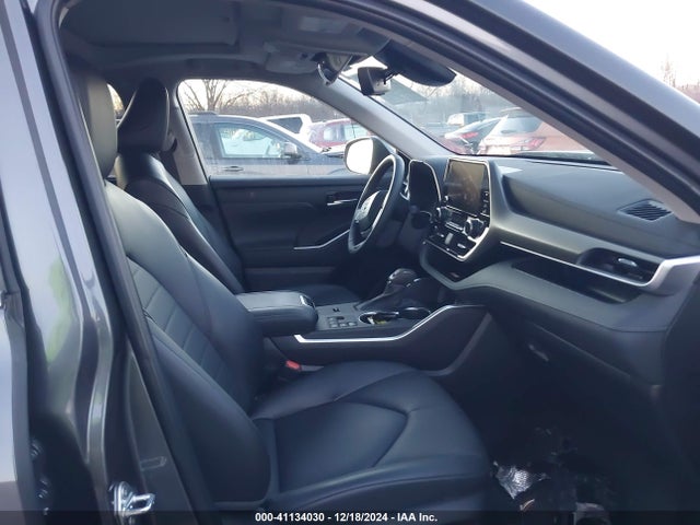 Toyota Highlander Xle 2024 5TDKDRAH0RS051191 Image 5