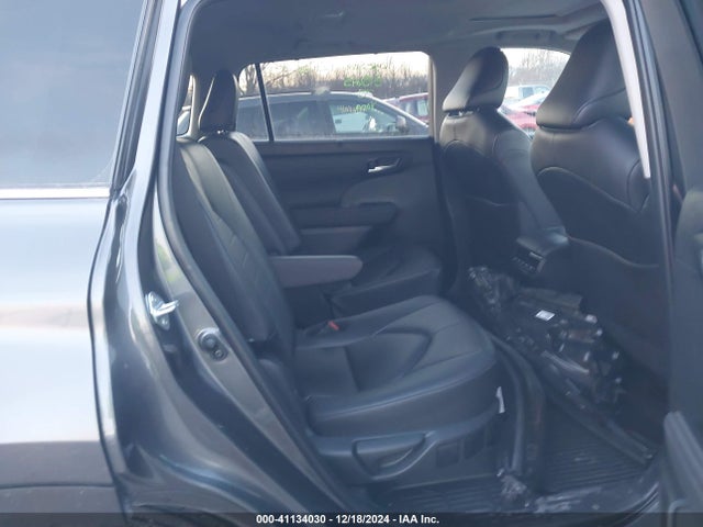 Toyota Highlander Xle 2024 5TDKDRAH0RS051191 Image 8