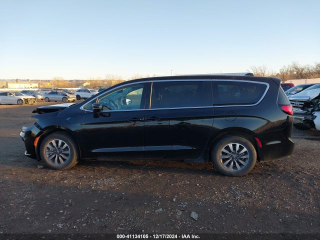 Chrysler Pacifica Hybrid Select 2024 2C4RC1S78RR127158 Image 13