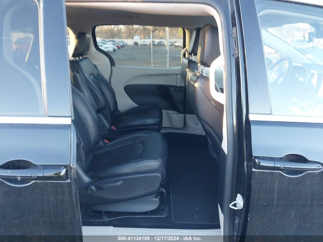 Chrysler Pacifica Hybrid Select 2024 2C4RC1S78RR127158 Image 7