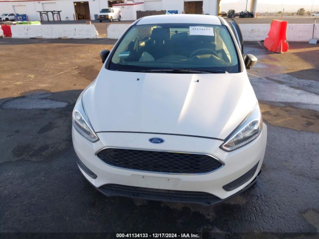 1FADP3E28HL230412 Ford FOCUS S