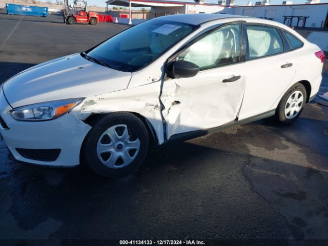 1FADP3E28HL230412 Ford FOCUS S