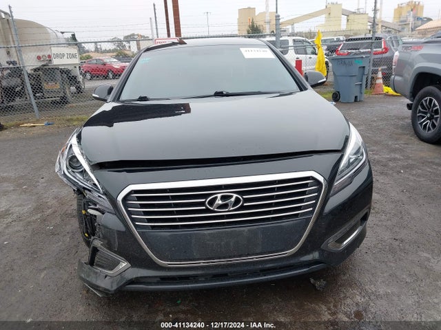 Hyundai Sonata 2017 KMHE14L28HA076767 Image 29