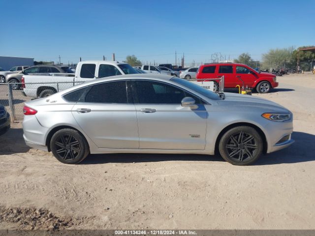 3FA6P0PU4JR123581 Ford Fusion Energi Se Luxury