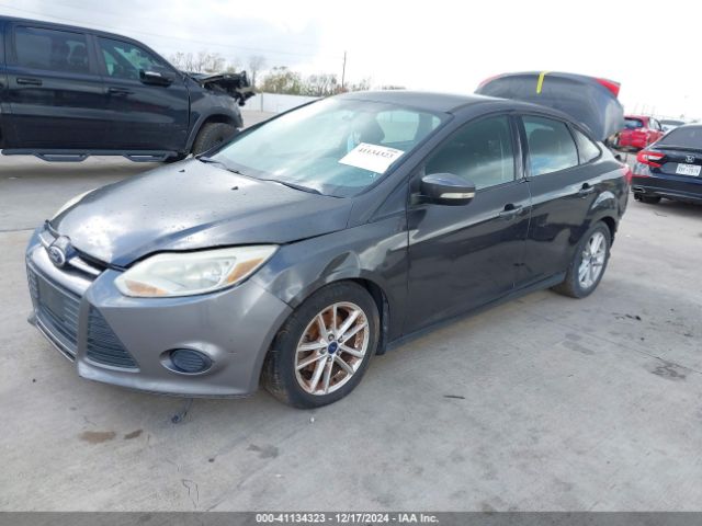 1FADP3F22FL270318 Ford FOCUS SE