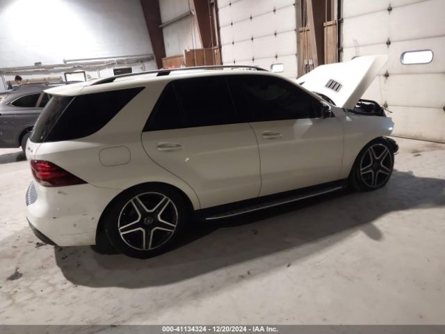 2018 MERCEDES-BENZ AMG GLE 43 4JGDA6EB5JB156046 Photo 3