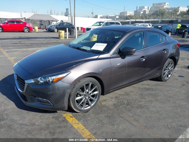 3MZBN1V39JM211454 Mazda Mazda3 Touring