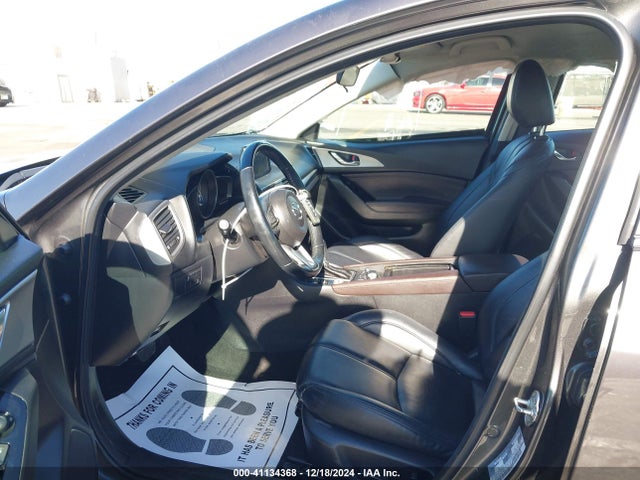 3MZBN1V39JM211454 Mazda Mazda3 Touring