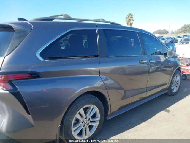 5TDJRKECXNS113015 Toyota SIENNA XLE
