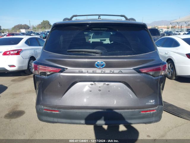 5TDJRKECXNS113015 Toyota SIENNA XLE