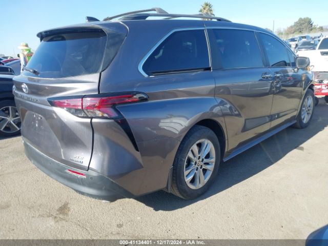 5TDJRKECXNS113015 Toyota SIENNA XLE