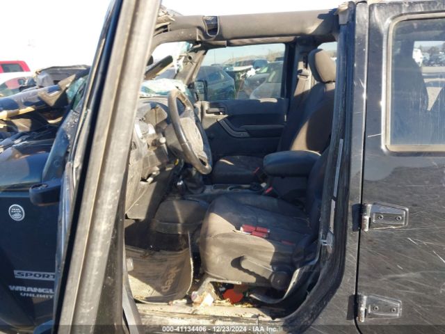 1C4BJWDG5HL633250 Jeep Wrangler Unlimited Sport 4x4