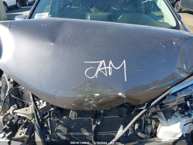 5TDKRKEC9MS062240 Toyota SIENNA LE