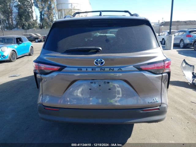 5TDKRKEC9MS062240 Toyota SIENNA LE