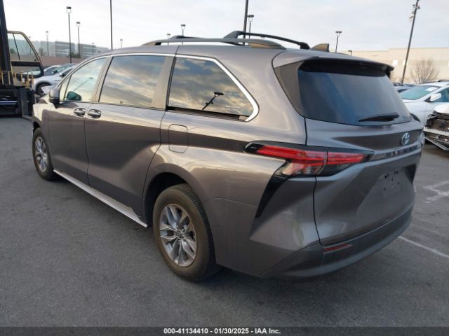 5TDKRKEC9MS062240 Toyota SIENNA LE