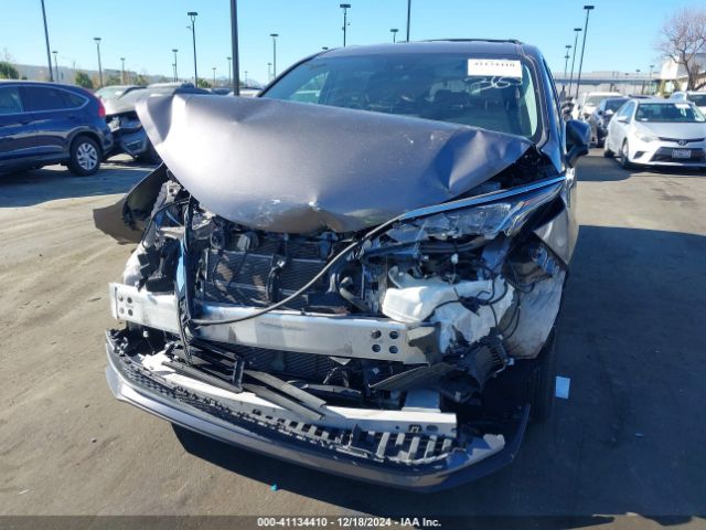 5TDKRKEC9MS062240 Toyota SIENNA LE